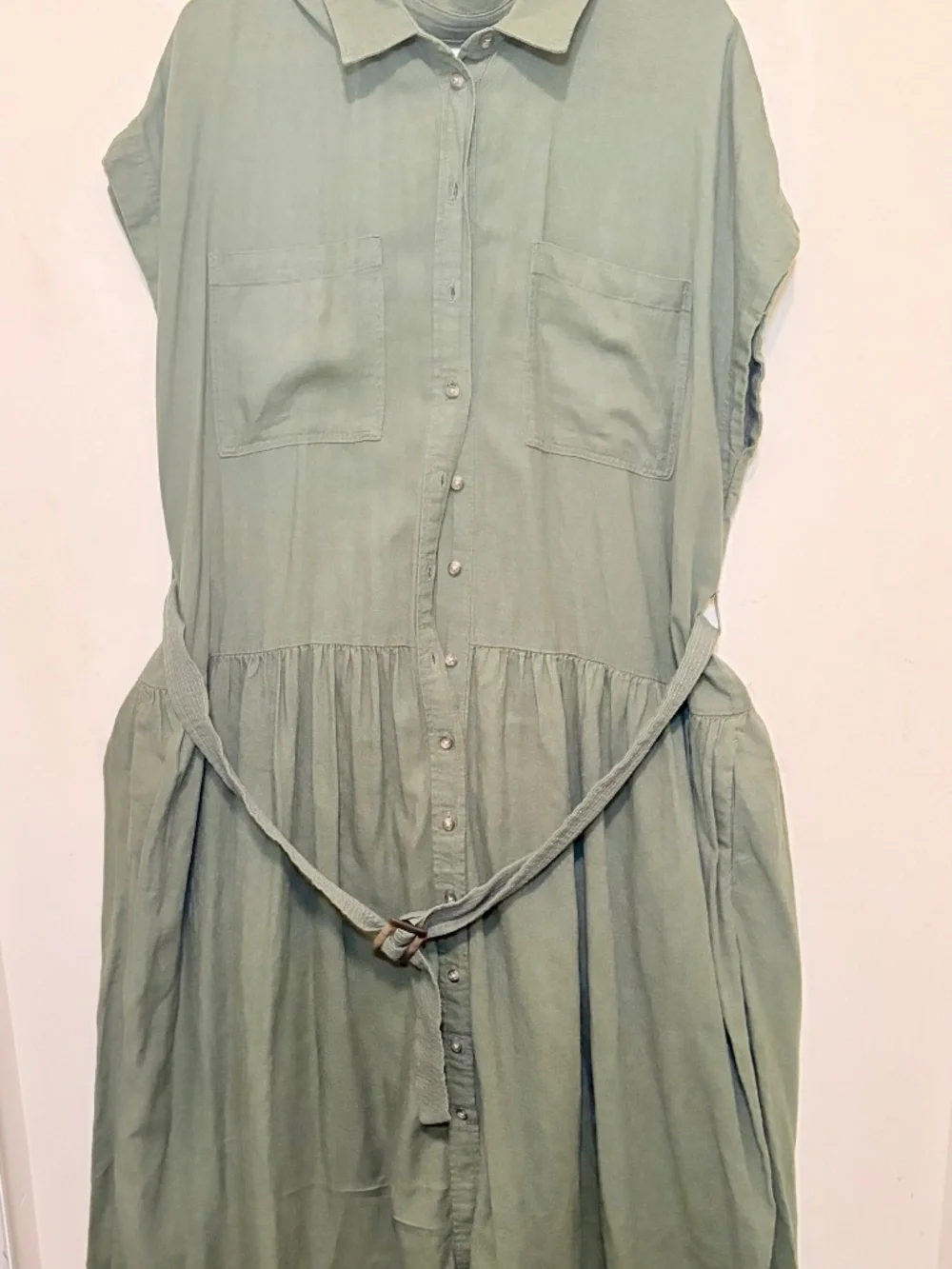 Linen Green Maxi Dress - Picture 2 of 2